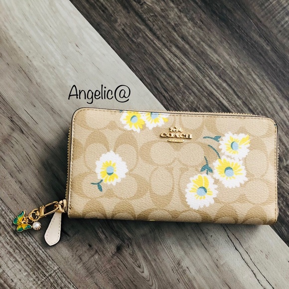 SOLD!!!Coach Daisy purse and wallet set - Picture 5 of 16